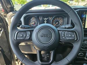 Miniature 7 Jeep Gladiator Sport S 2026