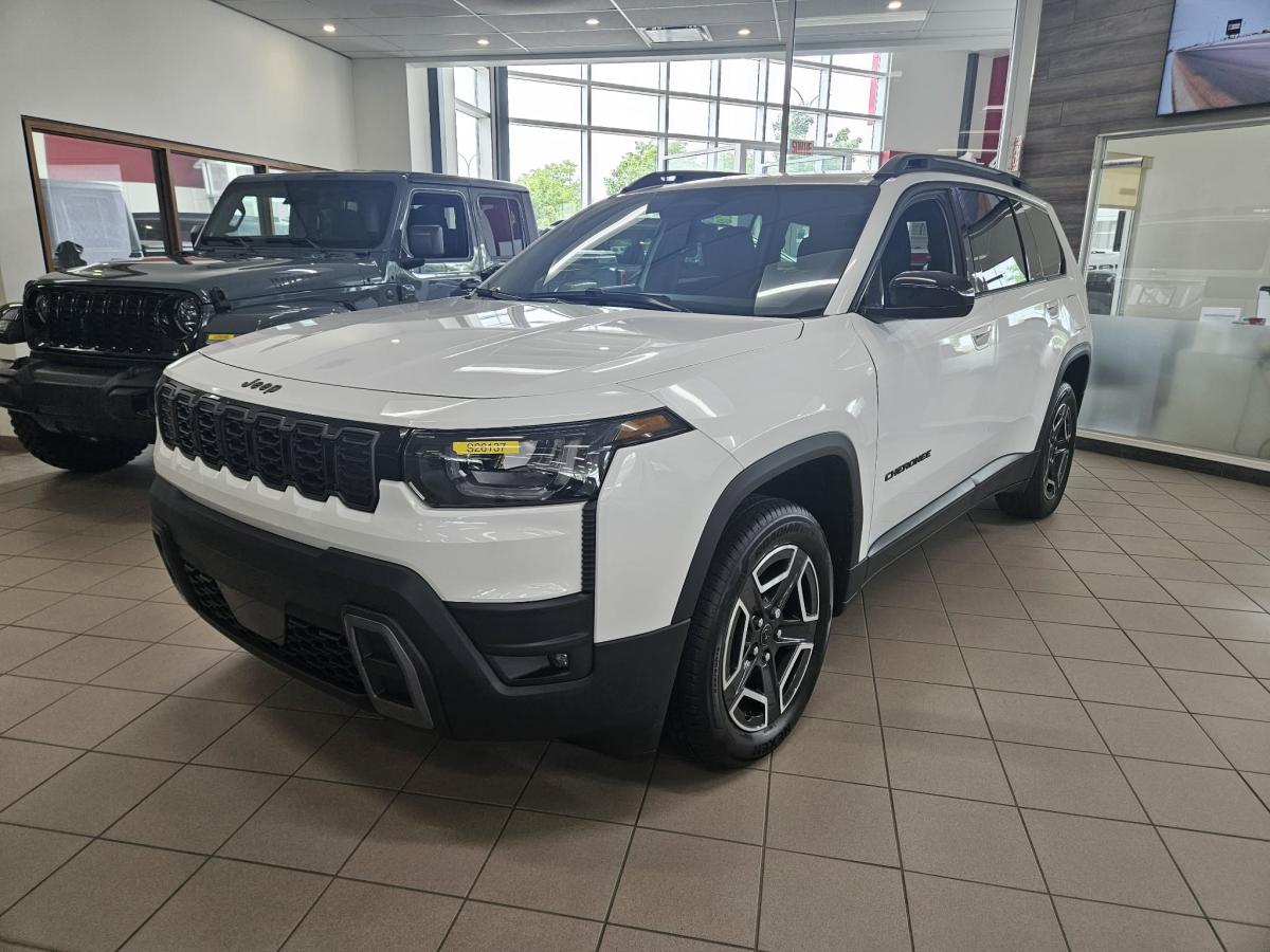 Image 1 Jeep Cherokee Laredo 2026