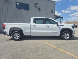 Miniature 10 GMC Sierra 1500 Pro cabine multiplace 4RM 157 po 2025