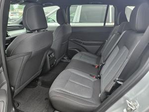 Miniature 6 Jeep Cherokee Laredo 2026