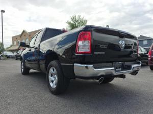 Miniature 6 RAM 1500 Big Horn Quad Cab 4x4 caisse de 6 pi 4 po 2021
