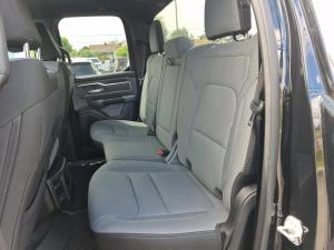 Miniature 18 RAM 1500 Big Horn Quad Cab 4x4 caisse de 6 pi 4 po 2021