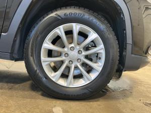 Miniature 10 Jeep Cherokee Sport 4x4 2021
