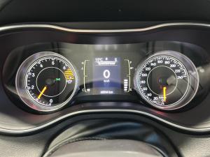Miniature 16 Jeep Cherokee Sport 4x4 2021