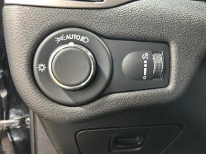 Miniature 20 Jeep Cherokee Sport 4x4 2021