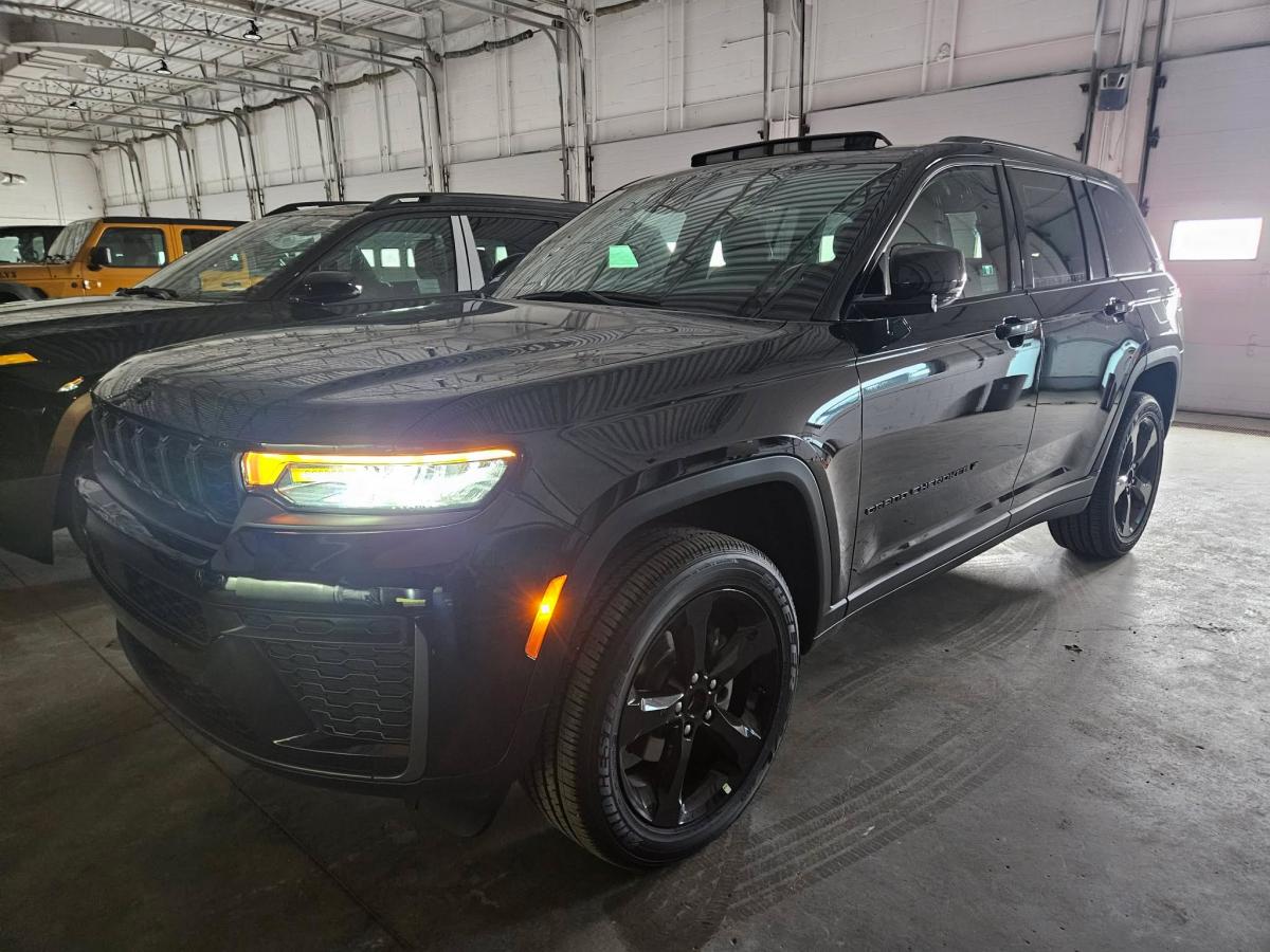 Image 1 Jeep Grand Cherokee Altitude 2026
