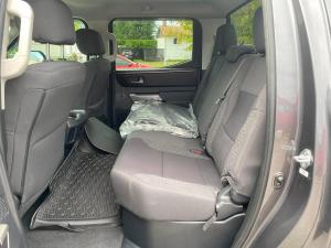 Miniature 7 Toyota Tundra SR5 CrewMax 4x4 caisse longue 2023