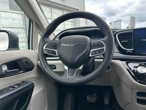 Miniature 12 Chrysler Pacifica Touring L TA 2023