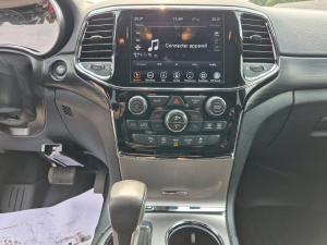 Miniature 10 Jeep Grand Cherokee Laredo E 4x4 2019