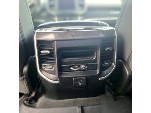 Miniature 17 RAM 1500 Big Horn cabine d'équipe 4x4 caisse de 5 pi 7 po 2020