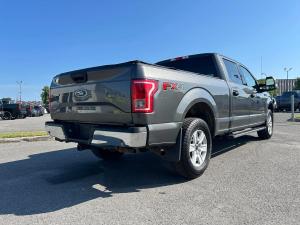 Miniature 8 Ford F-150 Cab SuperCrew 4RM 145 po Lariat 2016