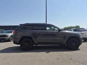 Miniature 8 Jeep Grand Cherokee Altitude 4x4 2019