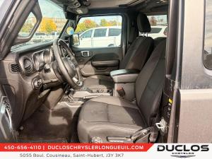 Miniature 12 Jeep Wrangler Sport S 4x4 2021