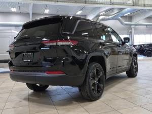 Thumbnail 17 Jeep Grand Cherokee Altitude 2026