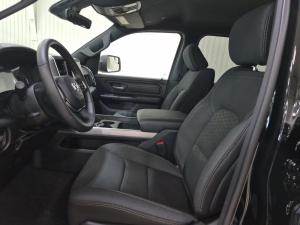 Thumbnail 6 RAM 1500 Black Express 2026