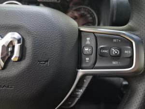 Thumbnail 11 RAM 1500 Black Express 2026