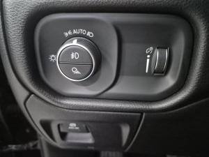 Thumbnail 12 RAM 1500 Black Express 2026