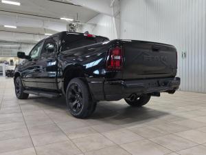 Thumbnail 22 RAM 1500 Black Express 2026