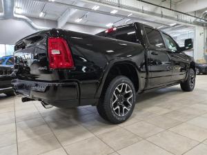 Miniature 8 RAM 1500 Laramie 2026