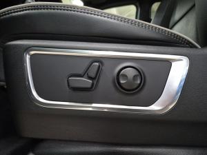 Miniature 16 RAM 1500 Laramie 2026