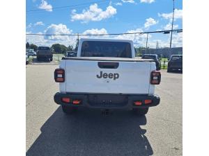 Miniature 5 Jeep Gladiator Mojave X 2026