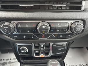 Thumbnail 18 Jeep Gladiator Nighthawk 2026