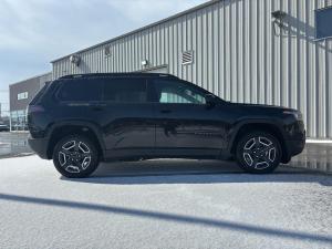 Miniature 5 Jeep Cherokee Limited 2026