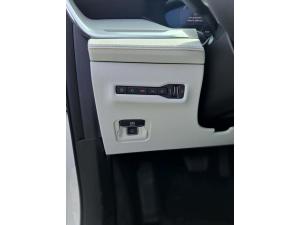 Thumbnail 12 Jeep Cherokee Limited 2026