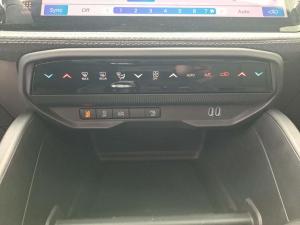 Miniature 12 Jeep Cherokee Laredo 2026