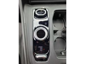 Miniature 14 Jeep Cherokee Laredo 2026
