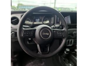 Thumbnail 12 Jeep Wrangler Sport 2026
