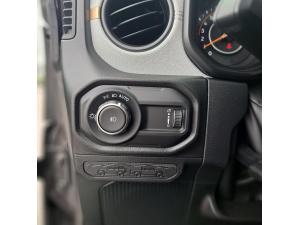 Thumbnail 17 Jeep Wrangler Sport 2026
