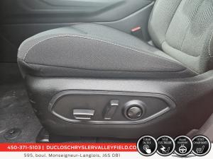 Miniature 16 Jeep Cherokee Laredo 2026