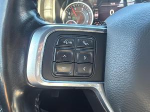 Miniature 17 RAM 2500 Laramie 2022