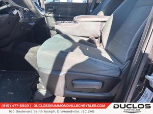 Miniature 17 RAM 1500 Express cabine d'équipe 4RM 140,5 po *Disponibilité limitée* 2017