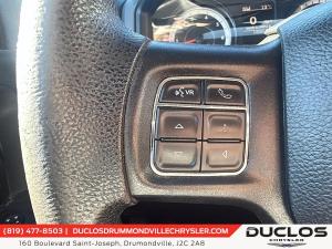 Miniature 18 RAM 1500 Express cabine d'équipe 4RM 140,5 po *Disponibilité limitée* 2017