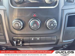 Miniature 24 RAM 1500 Express cabine d'équipe 4RM 140,5 po *Disponibilité limitée* 2017