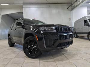 2026 Jeep Grand Cherokee Altitude - Image 1