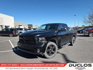 2021 RAM 1500 Classic Express Quad Cab 4x4 caisse de 6 pi 4 po - Image 1