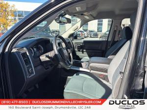 Thumbnail 13 RAM 1500 Classic Express Quad Cab 4x4 caisse de 6 pi 4 po 2021