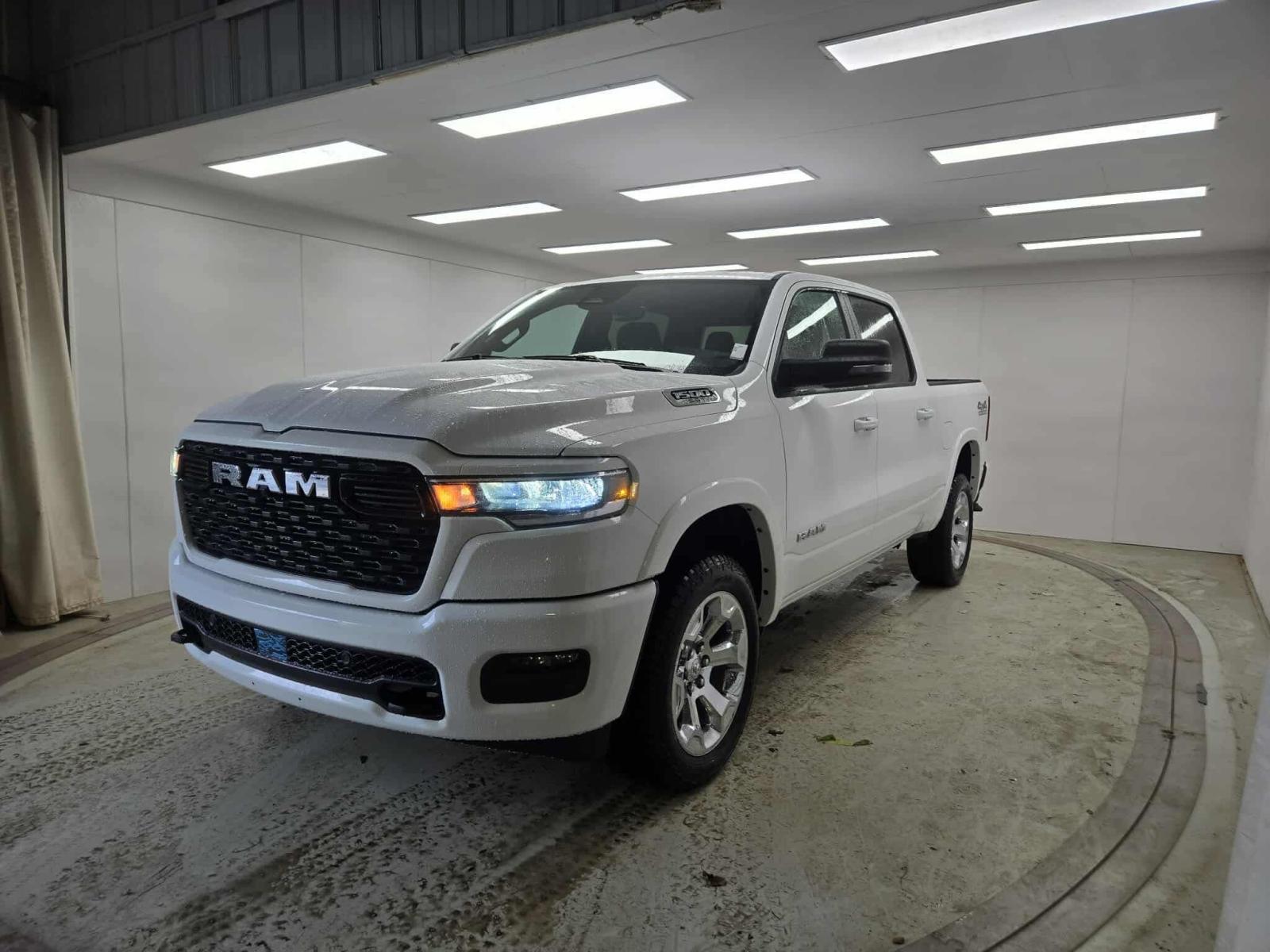 RAM All-New 1500 2025  - véhicule neuf à vendre (1S152)