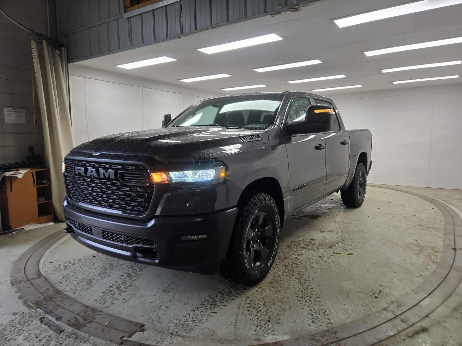 RAM 1500 2025  - véhicule neuf à vendre (1S181)