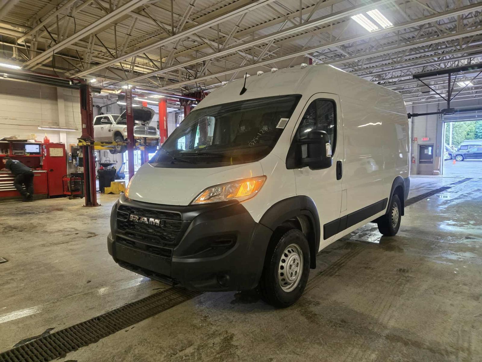 RAM ProMaster 2025  - véhicule neuf à vendre (1S196)