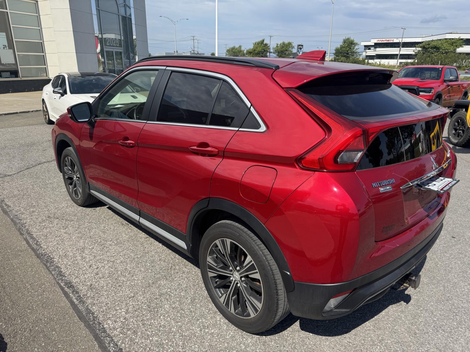 Mitsubishi Eclipse Cross SE 2018 — photo 2