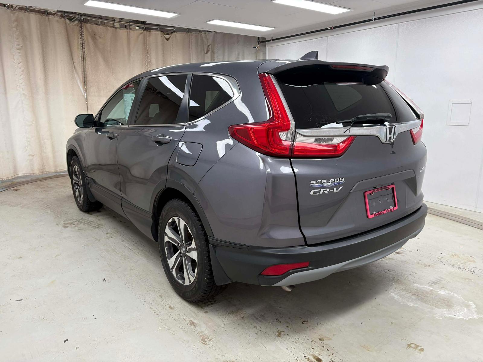 Honda CR-V LX 2017 — photo 6