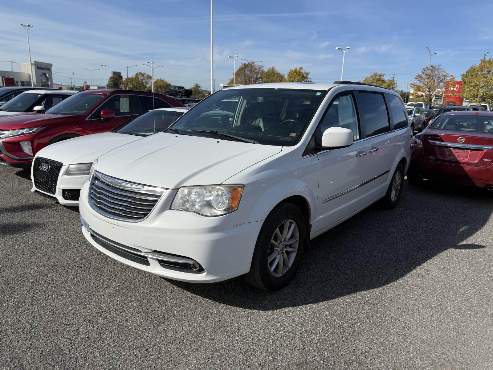 Chrysler Town & Country Touring L Touring 2014