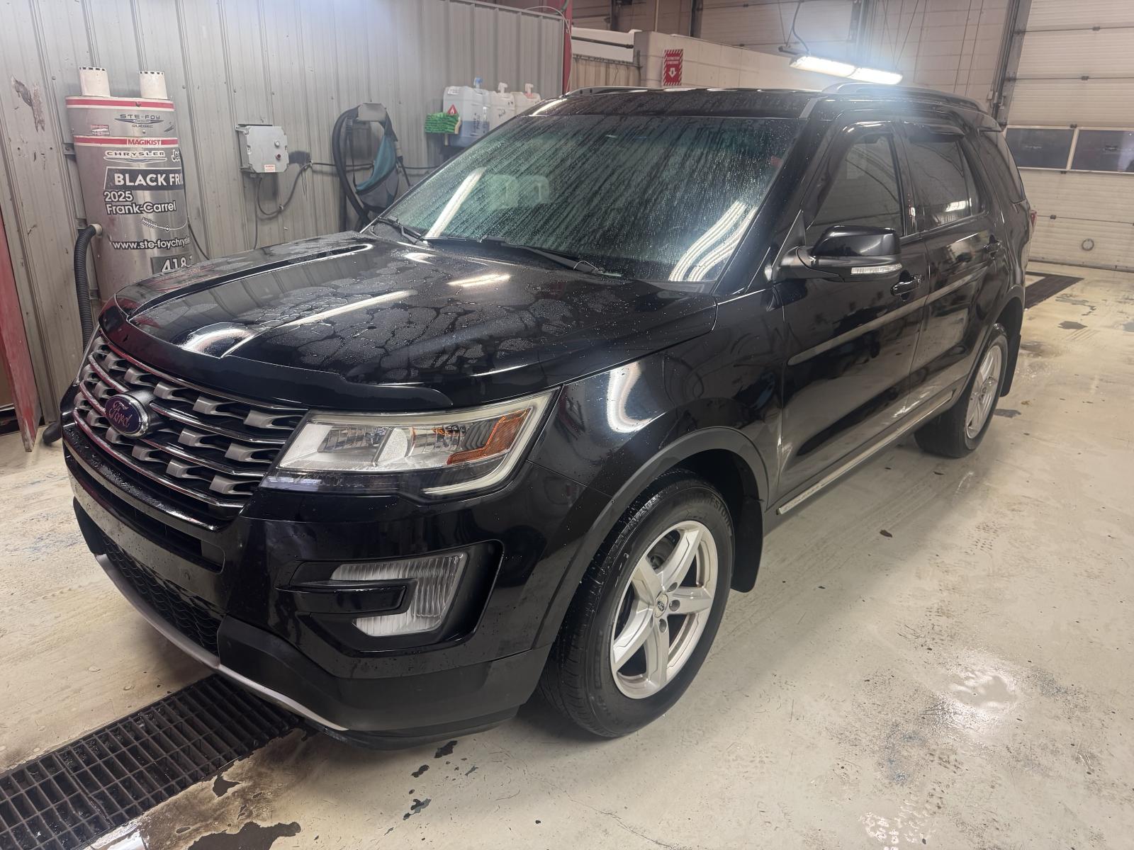 Ford EXPLORER XLT XLT 2017