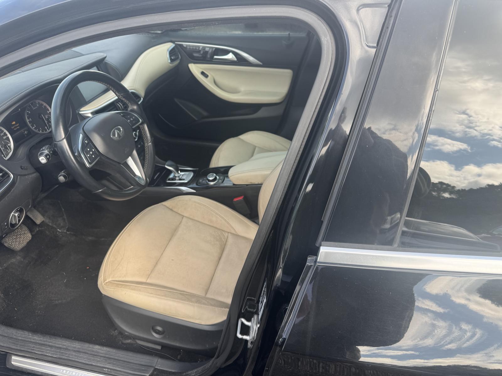 Infiniti QX30 Premium 2017 — photo 6