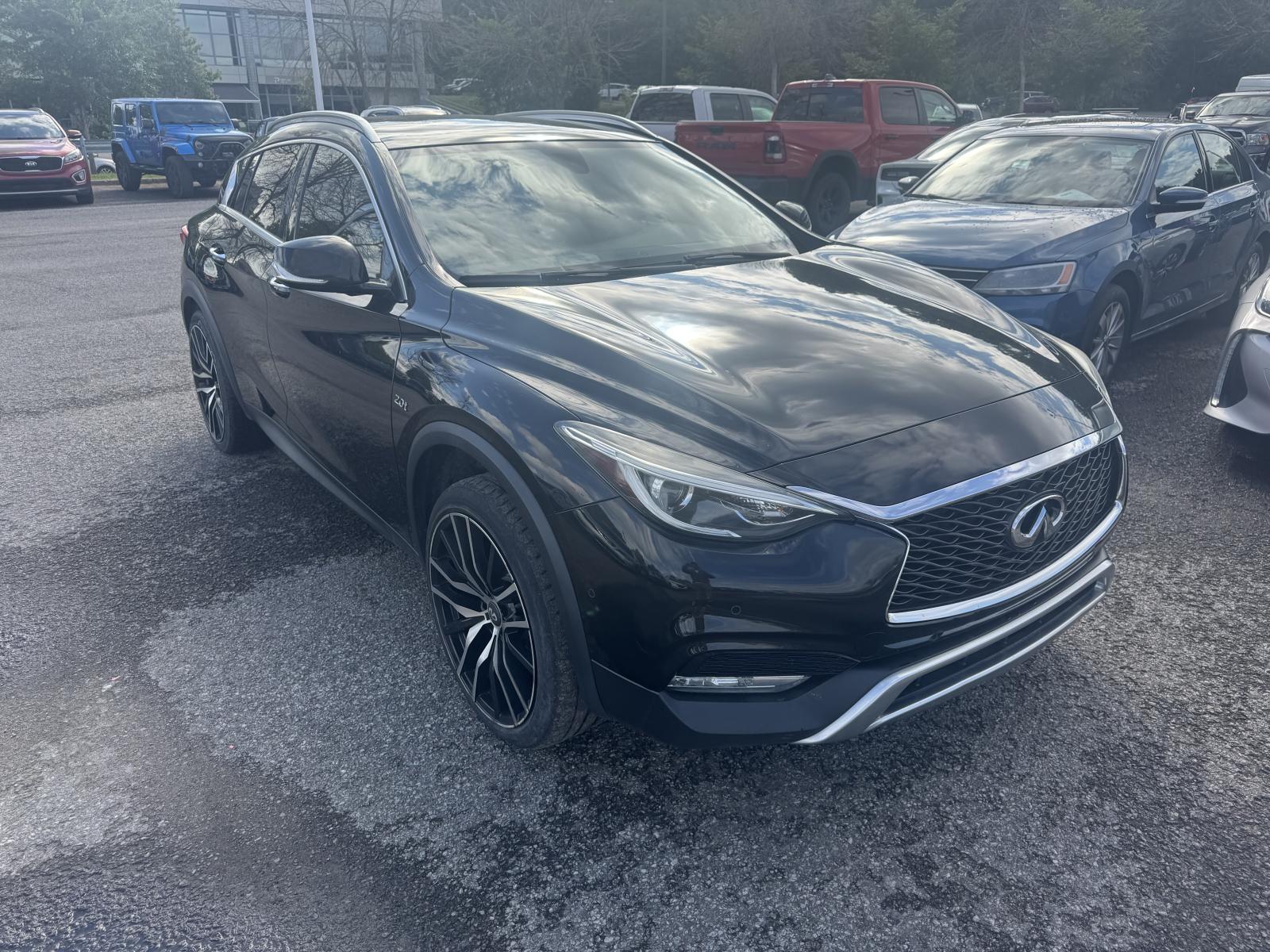 Infiniti QX30 Premium 2017 — photo 5