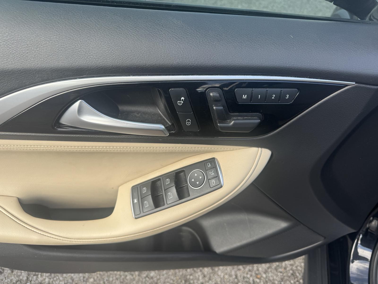Infiniti QX30 Premium 2017 — photo 8